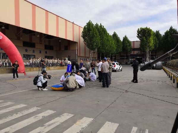 特特種機電制造廠舉行起重傷害事故應急演練，筑牢特種設備制造安全防線